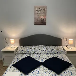 lovenest-genova.hotelitalianriviera.com/